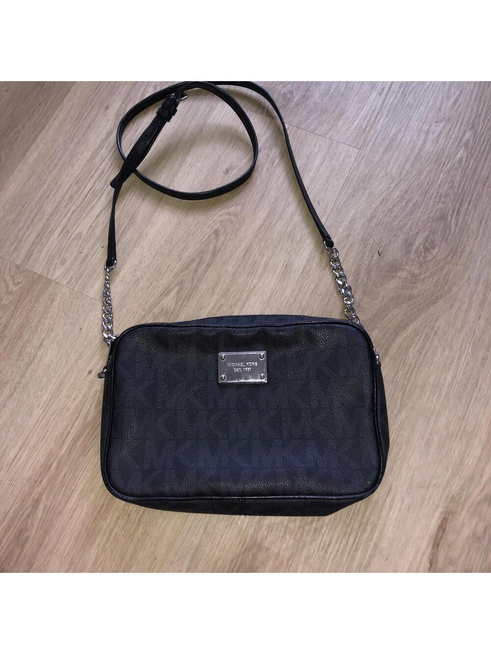 MICHAEL KORS JET SET SIGNATURE BLACK CROSSBODY SHOULDER PURSE BAG SILVER CHAIN
